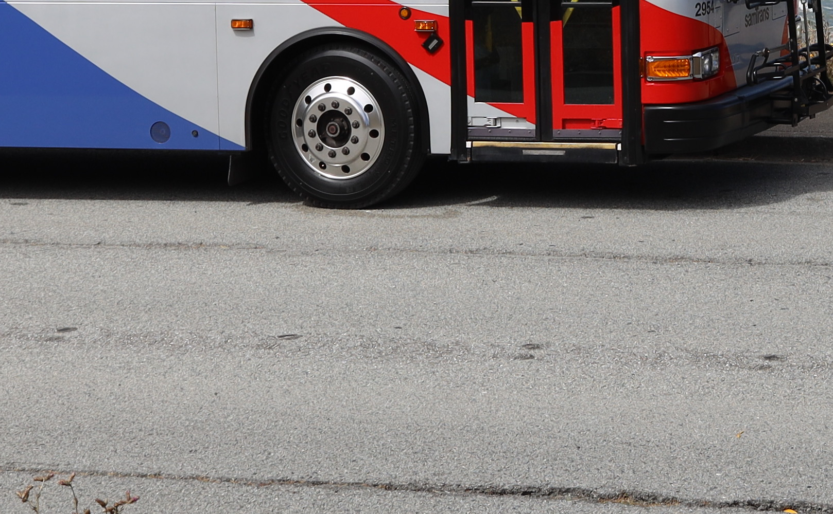 Coastside Bus